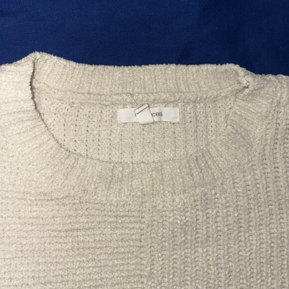 Maurices Textured Knit Sweater – Ivory Cream – Size M – Cozy Minimalist Pullover - Picture 2 of 4